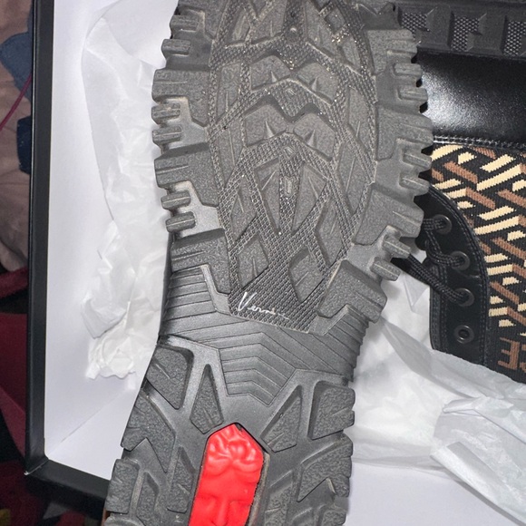 Versace boots - Picture 2 of 3